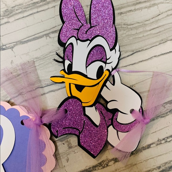 Minnie & Daisy Happy Birthday banner & props - Picture 7 of 8